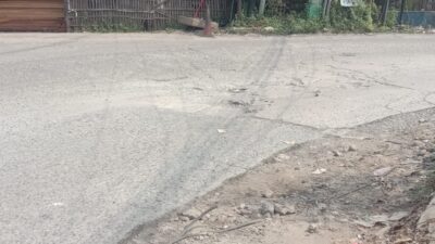 Jalan Amblas di Jembatan Jarakosta Sukadanau Dikeluhkan Warga, Diduga Perbaikan Asal-asalan