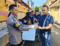 Puluhan Personel Polresta Cirebon Jalani Tes Urine