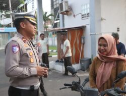 Tegakkan Disiplin Berlalu Lintas, Polresta Cirebon Tertibkan Puluhan Pengendara Sepeda Motor di Ciledug
