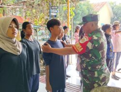 Babinsa Kel. Larangan Laksanakan Pembinaan Kepada Siswa Siswi SMPN 7 Kota Cirebon