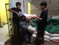 Tim Krimsus Polda Kalbar Gerebek Gudang Pupuk Diduga Ilegal di Sungai Ambawang
