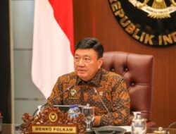 Menko Polkam Soroti Upaya Kelompok Tertentu Rendahkan Bendera Nasional