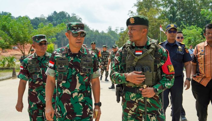 Pangdam XII/Tpr Tinjau PLBN Jagoi Babang di Beranda Negeri