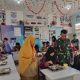 Kawal Pendistribusian Makan Bergizi Gratis, Babinsa Roban Hadir di Tengah Pelajar.