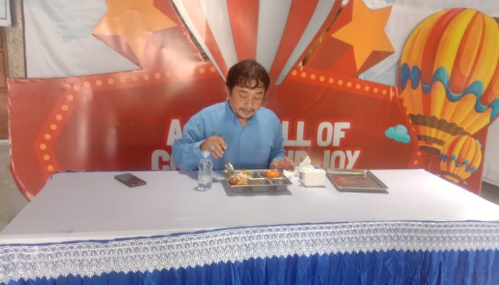 Kades Suad Bagiyo Cicipi Langsung MBG, Tegaskan Program Aman dan Bergizi