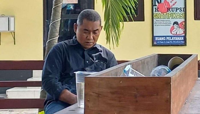 Diperiksa 5 Jam, Ramang dan Syair Keluar Lewat Pintu Belakang Mapolres